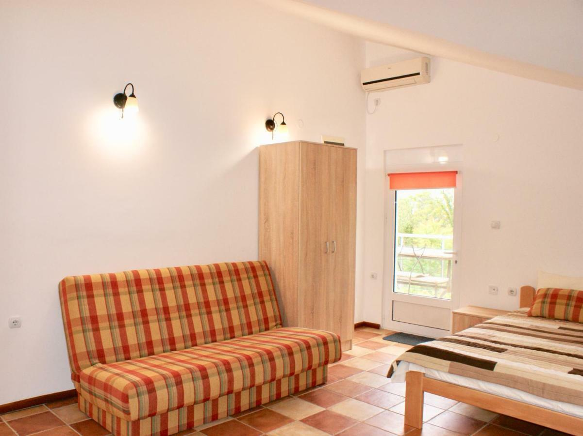 Studio Apartments Morinj Exterior photo